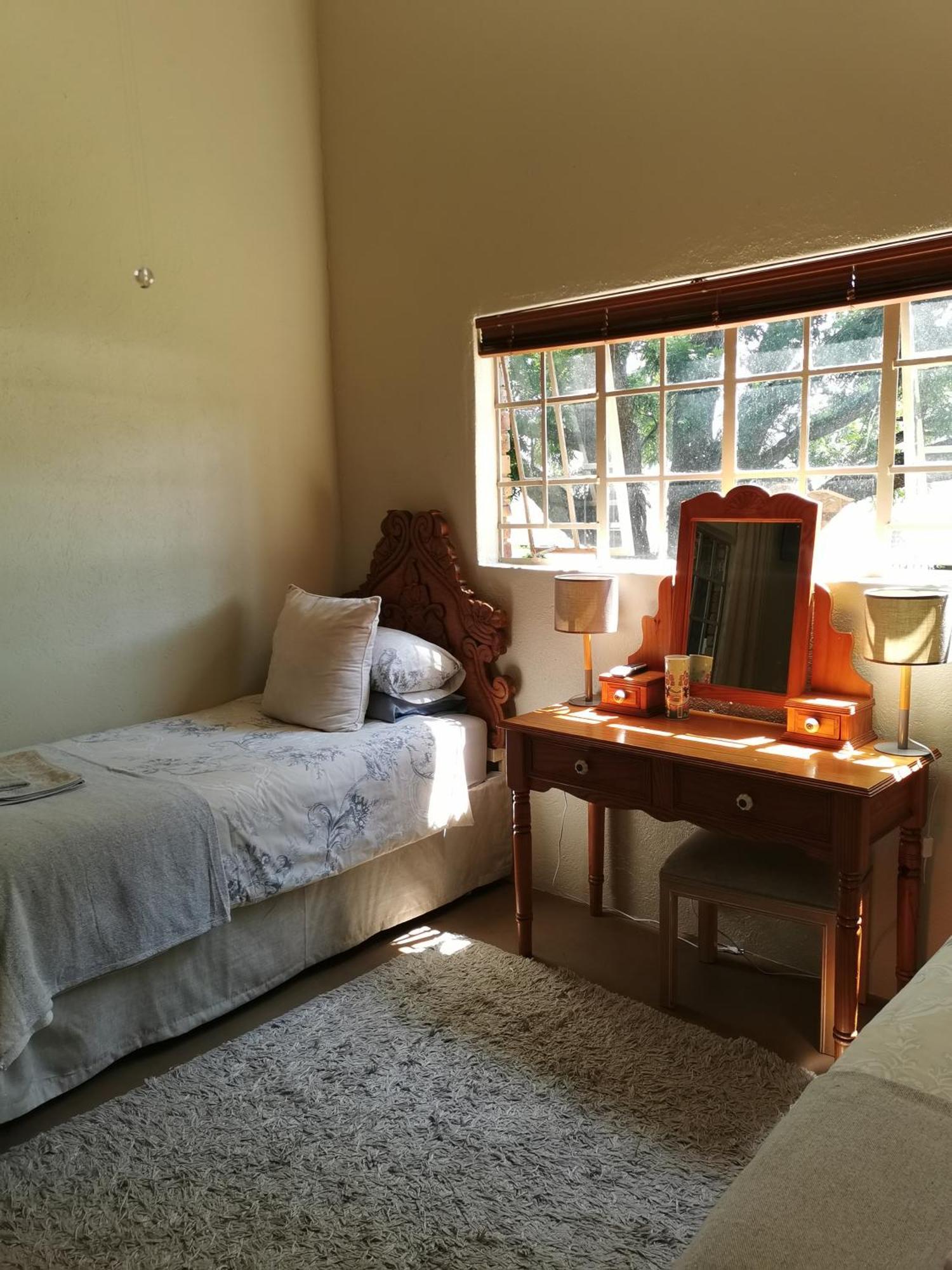 Macnut Bed And Breakfast Mbombela Bilik gambar