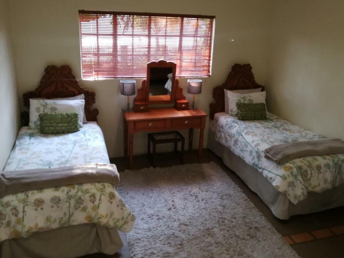 Macnut Bed And Breakfast Mbombela Luaran gambar